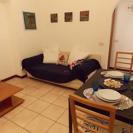Apartment Honest Rome