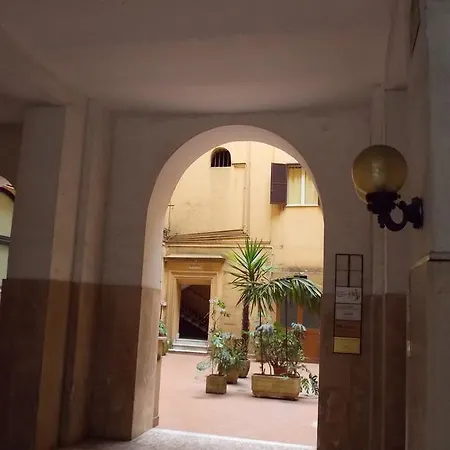 Honest Apartment *